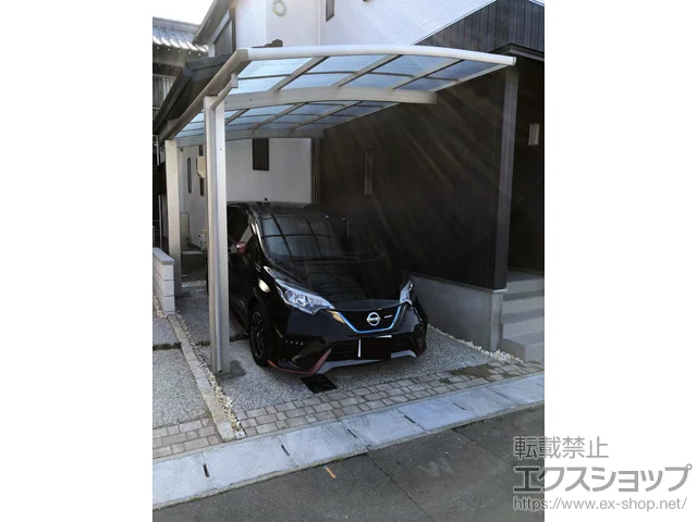愛知県名古屋市のYKKAPのカーポート レイナポートグラン 積雪〜20cm対応 施工例