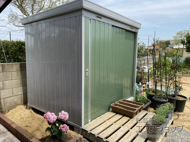 茨城県神栖市のの物置・屋外倉庫 ネクスタ 一般型 2210×1790×2020 NXN-40S-OG 施工例