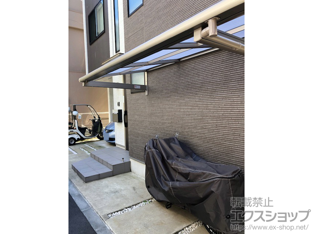東京都大田区ののバルコニー・ベランダ屋根 スピーネ F型 ルーフタイプ 単体 積雪〜20cm対応 施工例