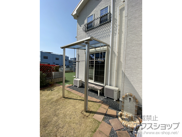 埼玉県久喜市ののテラス屋根 ソラリア F型 テラスタイプ 単体 積雪〜20cm対応 施工例
