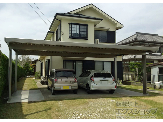 千葉県山武郡九十九里町のLIXIL リクシル（トステム）のカーポート テリオスポートIII 1500 3台用 角柱4本柱 積雪〜50cm対応 施工例