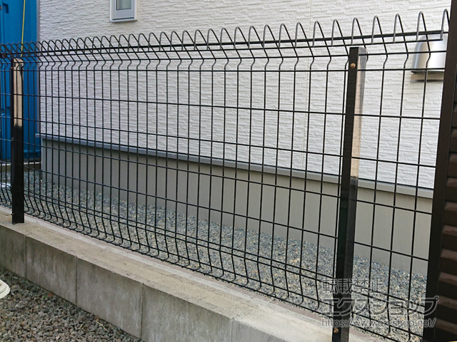宮城県石巻市ののフェンス・柵 メッシュフェンスG10-R 自由柱 施工例