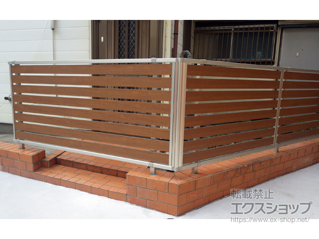 神奈川県横浜市ののフェンス・柵 ルシアスフェンスF04型 横板 木目カラー 自由柱施工 施工例