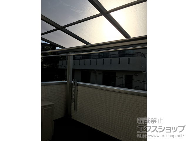 神奈川県川崎市ののバルコニー・ベランダ屋根 プレシオステラスII F型 屋根タイプ 単体 積雪〜20cm対応 施工例