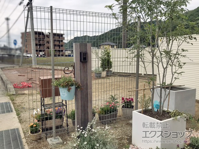 岐阜県加茂郡川辺町ののフェンス・柵 イーネットフェンスA1F型 自由柱 施工例