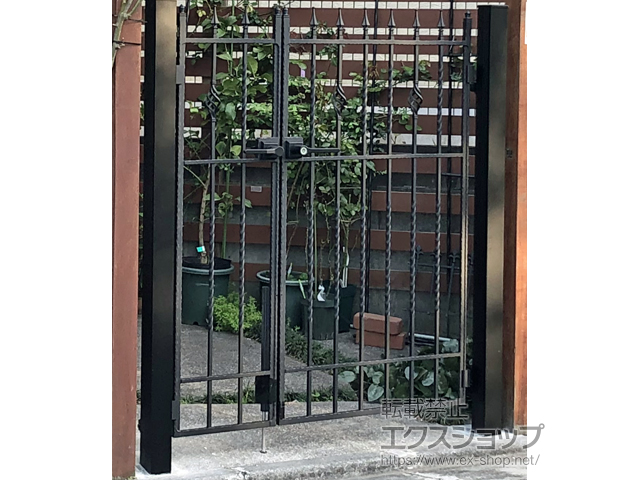 神奈川県川崎市のの門扉 キャスタイル1型 両開き親子 門柱タイプ 施工例