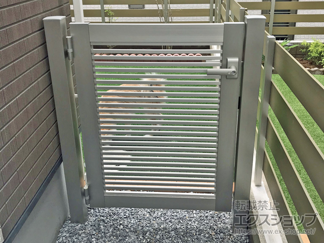 千葉県印西市のの門扉 シンプレオ門扉1型 横格子 片開き 門柱使用 施工例