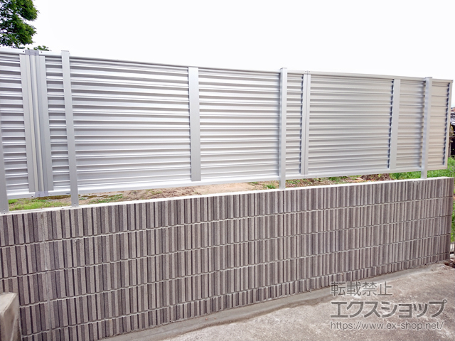 大阪府泉南郡熊取町ののフェンス・柵 ミエーネフェンス 目隠しルーバータイプ 自由柱施工 施工例