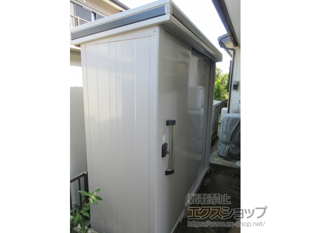 神奈川県横浜市のの物置・屋外倉庫 エルモ 一般型 2220×820×2122（LMD-2208） LMD-2208-CB 施工例