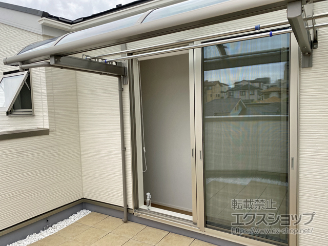 埼玉県さいたま市ののバルコニー・ベランダ屋根 スピーネ R型 ルーフタイプ 単体 積雪〜20cm対応 施工例