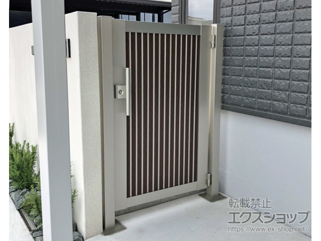 愛知県日進市のの門扉 ルシアス門扉CW03型 たて目地 片開き 複合カラー　門柱使用 施工例