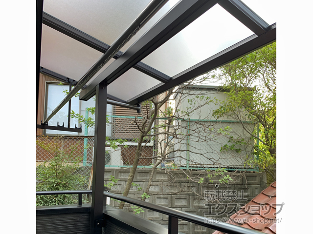 愛知県名古屋市ののバルコニー・ベランダ屋根 プレシオステラスII F型 屋根タイプ 単体 積雪〜20cm対応 施工例