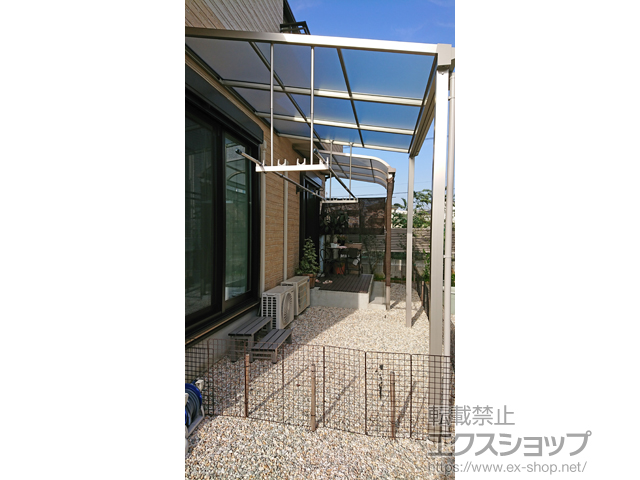 福岡県筑紫野市ののテラス屋根 ソラリア F型 テラスタイプ 単体 積雪〜20cm対応 施工例