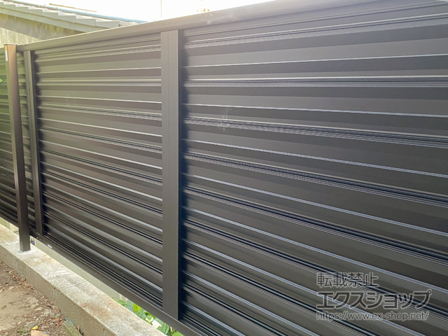 神奈川県横須賀市ののフェンス・柵 ミエーネフェンス 目隠しルーバータイプ　自由柱施工 施工例