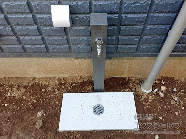 茨城県牛久市のの立水栓・ガーデンシンク シャワープレイス レヴウッドタイプ 施工例