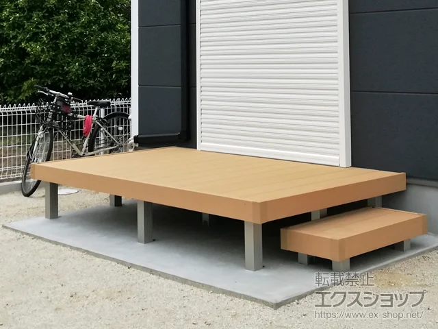 愛知県豊田市のYKKAPのウッドデッキ リウッドデッキ 200 施工例