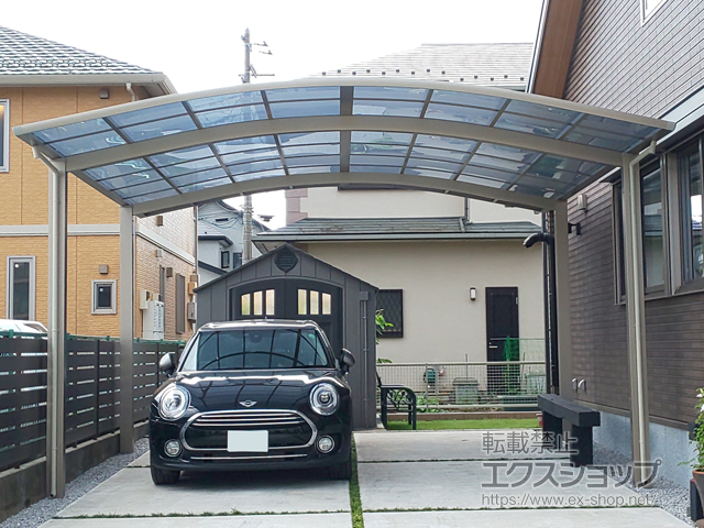 神奈川県厚木市ののカーポート カムフィエース ワイド 積雪〜20cm対応 施工例