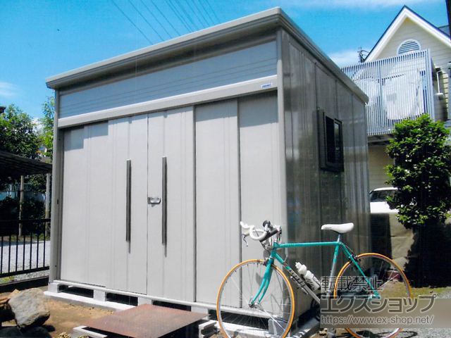 神奈川県南足柄市のの物置・屋外倉庫 Mr.トールマンダンディ 一般型 3232×2990×2570（JN-3229） 施工例