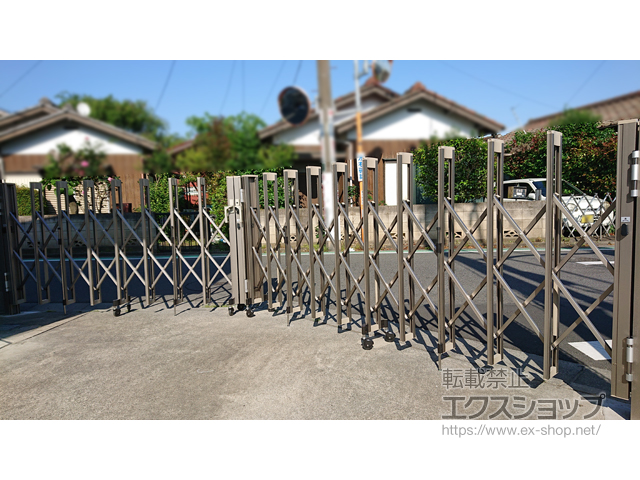 東京都東久留米市ののカーゲート アルシャインII L型 角地タイプ 両開き 270+330 施工例