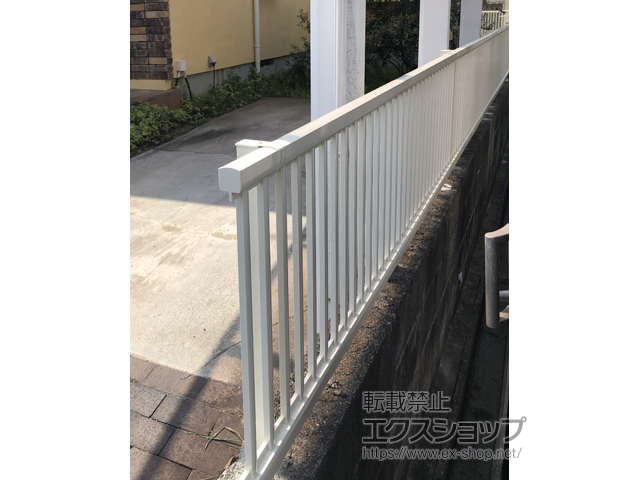 兵庫県神戸市ののフェンス・柵 シンプレオフェンス10型 縦格子32本 自由柱施工 施工例