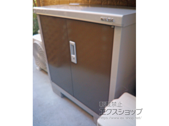 宮城県仙台市のの物置・屋外倉庫 アイビーストッカー 900×515×903（BJX-095A） BJX-095A-TB 施工例