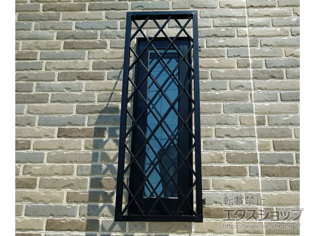 愛知県豊橋市のLIXIL リクシル（トステム）の面格子・窓格子 【特注】アルミ面格子 ヒシクロス 施工例