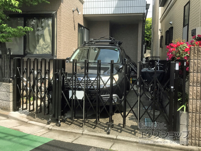 東京都中野区ののカーゲート アルシャインII L型 Aタイプ ノンレール 角地タイプ（両開き）本体270+【特注】連結180 施工例