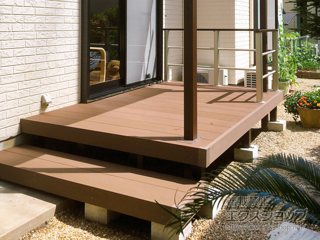福岡県筑紫野市ののウッドデッキ リウッドデッキ 200 施工例
