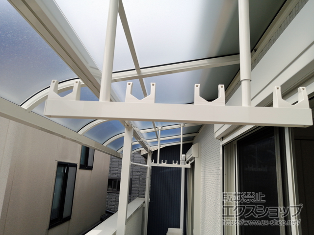 京都府城陽市ののバルコニー・ベランダ屋根 ソラリア R型 屋根タイプ 連棟 積雪〜20cm対応 施工例