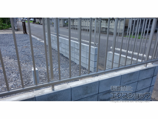 栃木県足利市ののフェンス・柵 ミエッタフェンス 防犯たて格子タイプ 自由柱施工 施工例