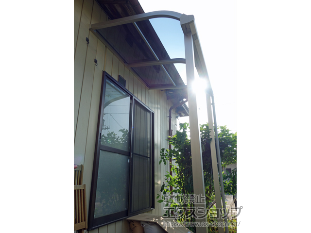 栃木県足利市ののテラス屋根 ソラリア R型 テラスタイプ 単体 積雪〜20cm対応 施工例