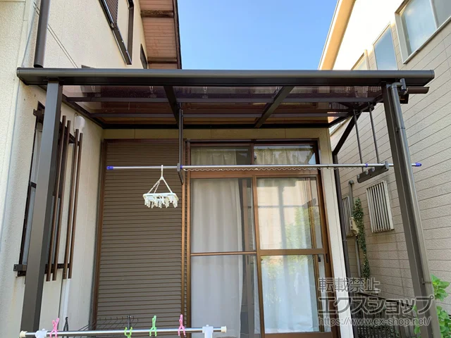 岐阜県山県市のLIXIL(リクシル)のテラス屋根 スピーネ F型 テラスタイプ 単体 積雪～20cm対応 施工例