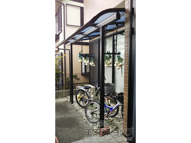 愛知県長久手市ののテラス屋根 ソラリア R型 テラスタイプ 単体 積雪〜20cm対応 施工例