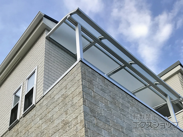 千葉県船橋市ののバルコニー・ベランダ屋根 スピーネ R型 屋根タイプ 単体 積雪〜20cm対応 施工例