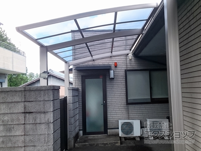 三重県度会郡度会町ののサイクルポート・駐輪場 ネスカRミニ (ラウンドスタイル) 積雪〜20cm対応 施工例