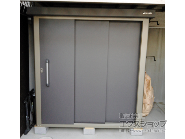 大阪府寝屋川市のの物置・屋外倉庫 エスケーエイト SK8-70 一般型 1800×1200×1940 SK8-70-GK 施工例