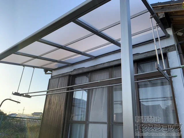 愛知県瀬戸市のLIXIL(リクシル)のテラス屋根 スピーネ F型 テラスタイプ 単体 積雪～20cm対応 施工例
