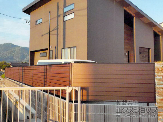 福岡県久留米市ののフェンス・柵 モクアルフェンス 目隠しタイプ 自由柱施工 施工例