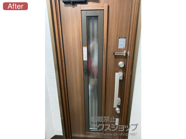 千葉県富里市のLIXIL リクシル（トステム）の玄関ドア リシェント玄関ドア3 断熱K4仕様 手動 片開き仕様(ランマ無)R M84型 ※カザスプラス仕様 施工例