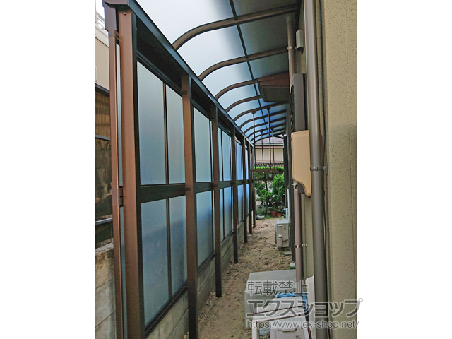 静岡県浜松市ののテラス屋根 ソラリア R型 テラスタイプ 三連棟 積雪〜20cm対応 施工例