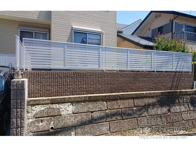 東京都日野市ののフェンス・柵 フェンスAB YS2型 横スリット2 フリーポールタイプ 施工例