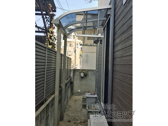 広島県福山市ののテラス屋根 プレシオステラスII R型 テラスタイプ 単体 積雪〜20cm対応 施工例