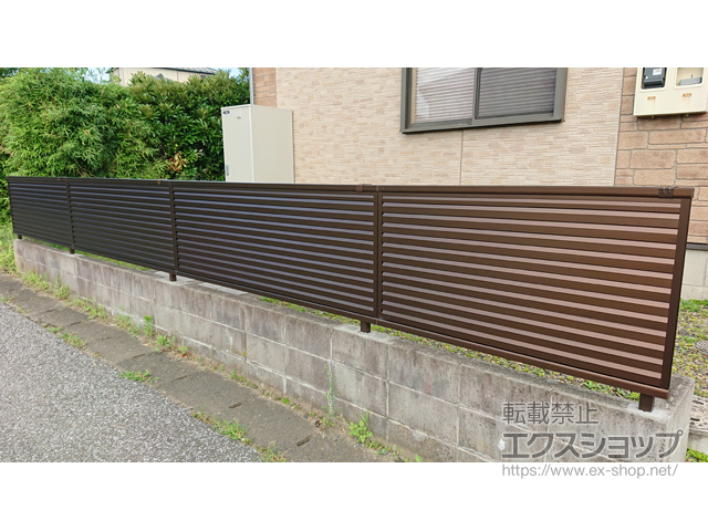 千葉県富津市ののフェンス・柵 ミエーネフェンス 目隠しルーバータイプ 自由柱施工 施工例