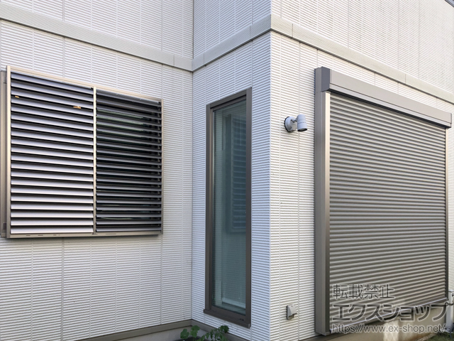愛知県豊橋市のLIXIL リクシル（トステム）の窓シャッター リフォームシャッター 手動式 標準タイプ 施工例