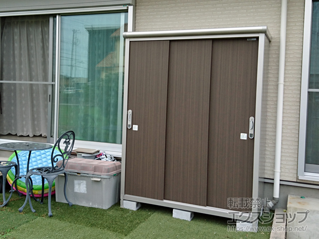 愛知県あま市のの物置・屋外倉庫 エスモ 一般型 1497×750×1959 ESE-1507A-DW 施工例