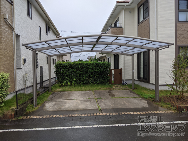 茨城県つくば市ののカーポート ネスカR (ラウンドスタイル) ワイド 積雪〜20cm対応 施工例