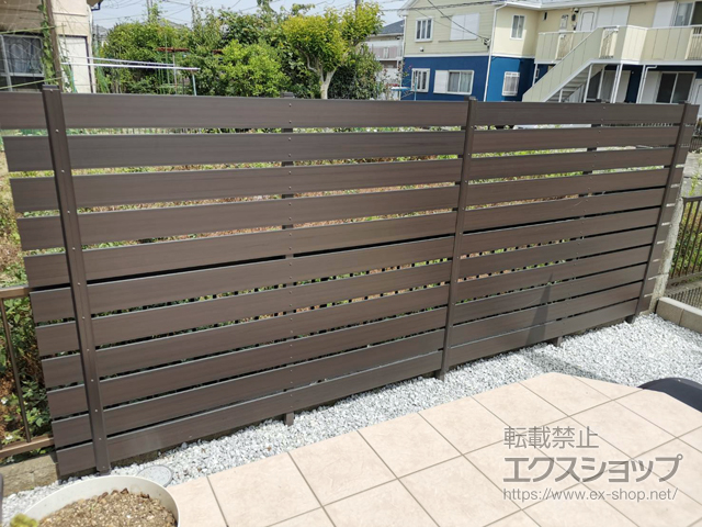 神奈川県横浜市ののフェンス・柵 マイティウッド ベーシック 11段貼 隙間20mm 施工例