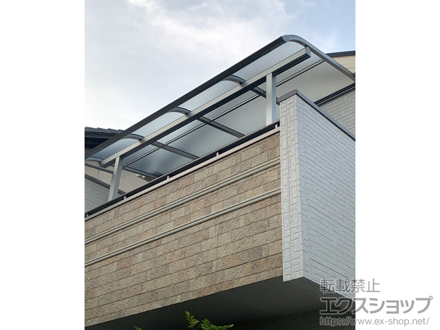 福岡県福岡市ののバルコニー・ベランダ屋根 ソラリア R型 屋根タイプ 単体 積雪〜20cm対応 施工例