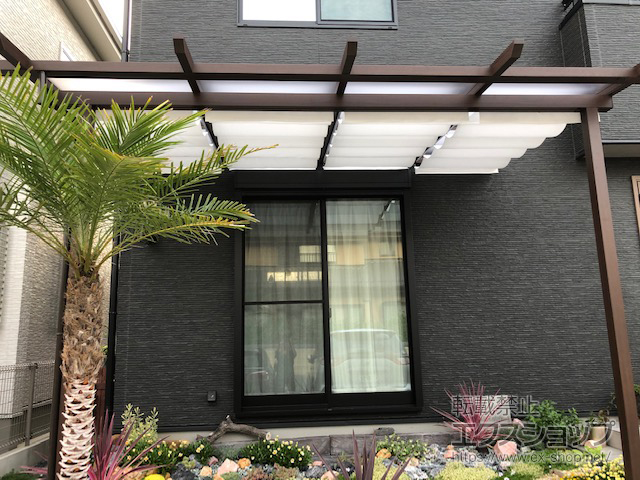 滋賀県草津市ののテラス屋根 サザンテラス (パーゴラ仕様) テラスタイプ 単体 積雪〜20cm対応 施工例