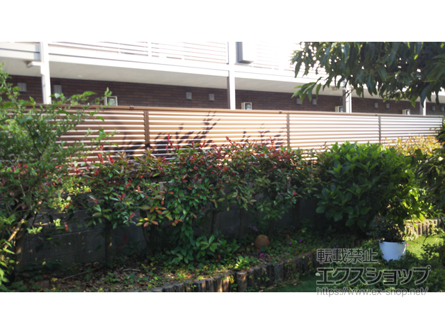 福岡県遠賀郡遠賀町ののフェンス・柵 ミエーネフェンス 目隠しルーバータイプ 自由柱施工 施工例